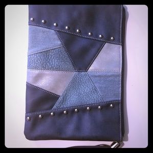 Vegan leather Clutch 🔵